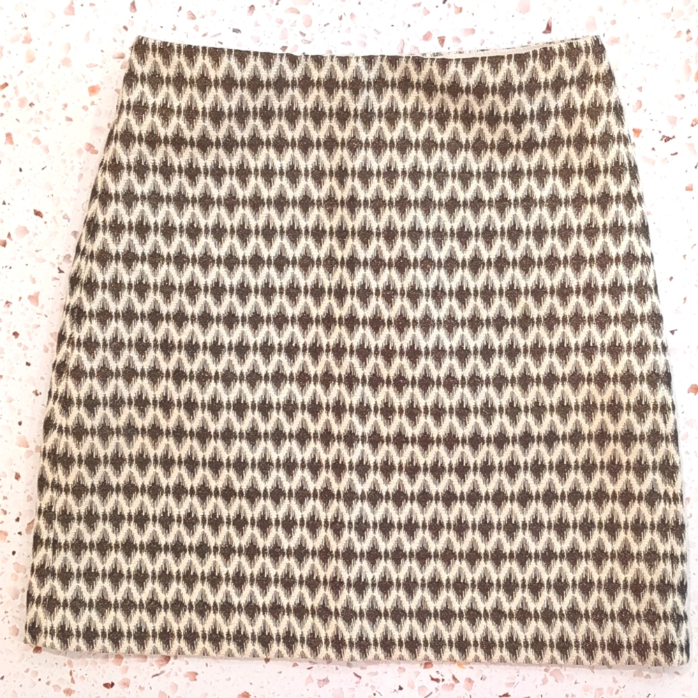 LOFT | Short Skirt Exposed Shiny Gold Zipper Back Cream Black Metallic | 00 P